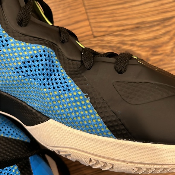 💕x2HP💕Nike Air zoom hyperfuse basketball shoe black blue and neon green - Picture 15 of 16